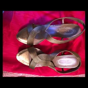 EllieTahari Bronze sandals